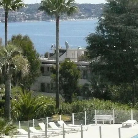 California Dreamin' In Cannes Vallauris