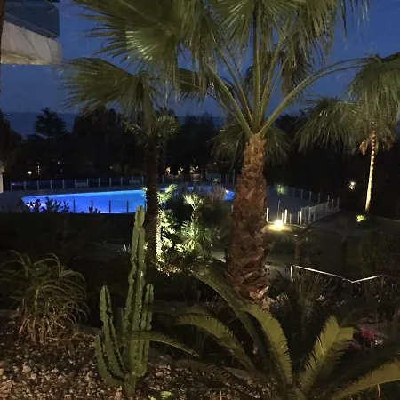 California Dreamin' In Cannes Vallauris